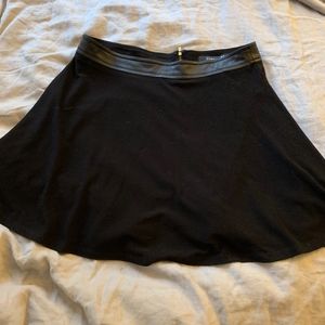 High, waisted black skirt